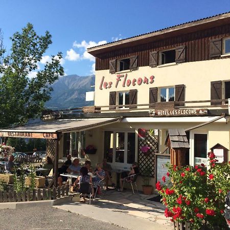Hotel Les Flocons Le Sauze Exterior photo